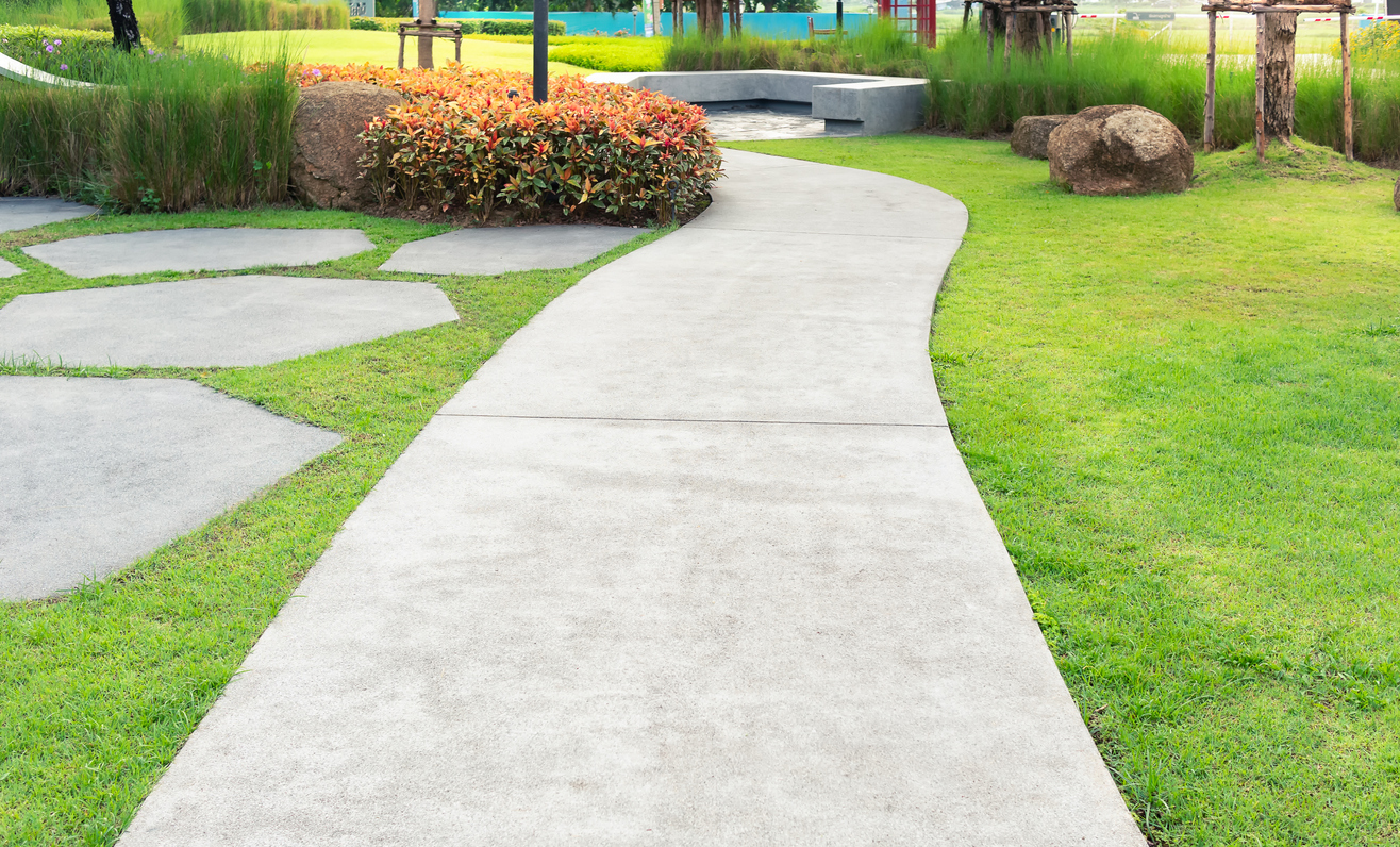 Walkway concrete installation in Milwaukee